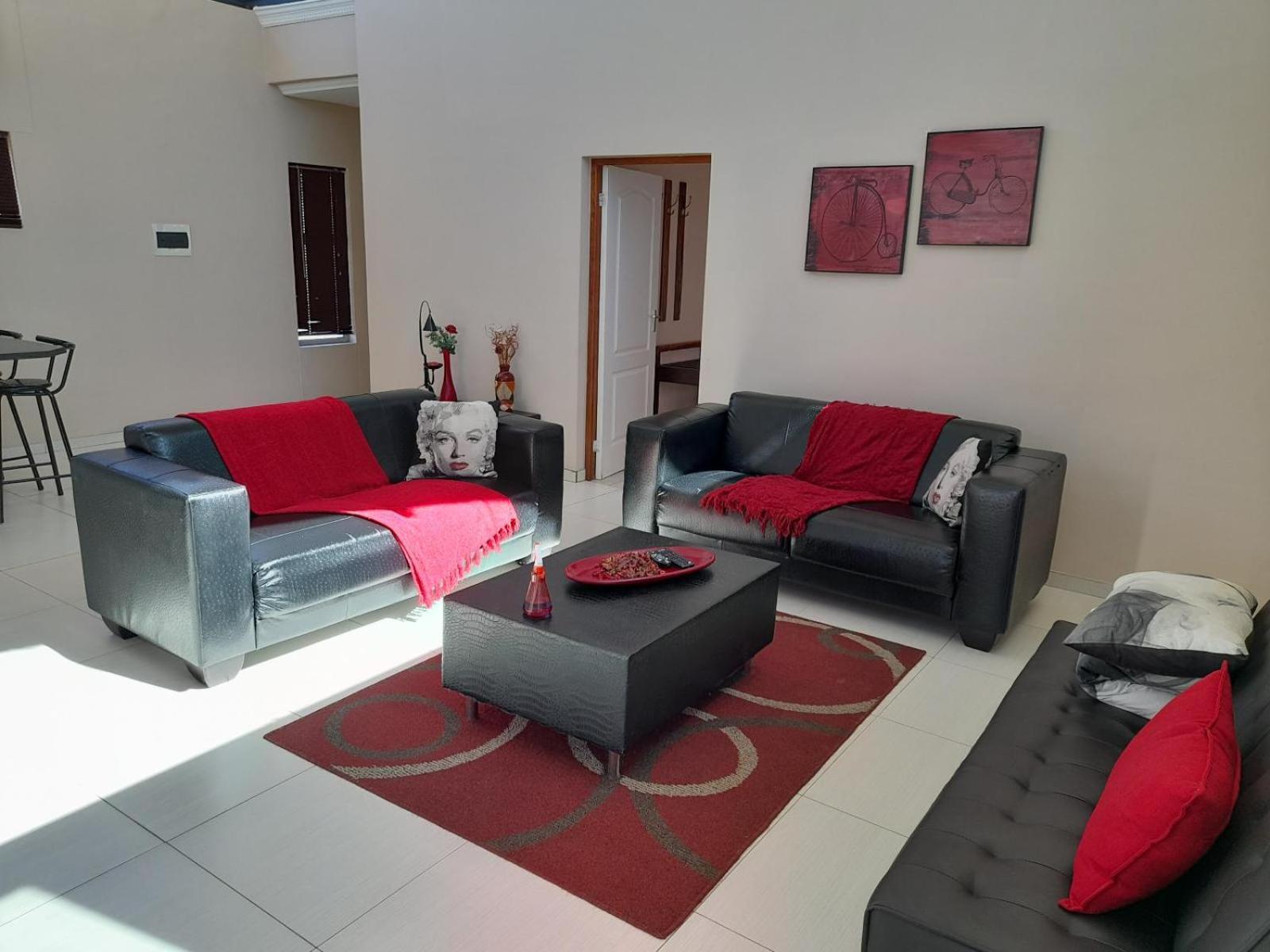 Eden Chalets Windhoek Quarto foto